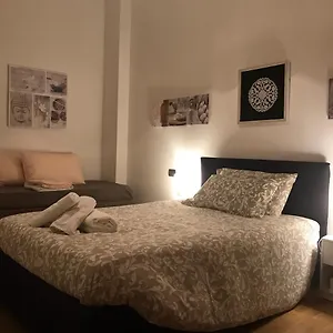 via-falcone-apartment-kibilu.italymilanhotels.net/